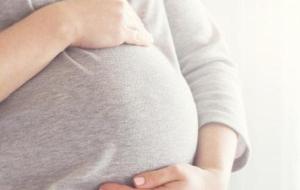 إفرازات الحمل في الشهر التاسع