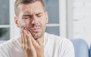 أعراض التهاب عظم الفك